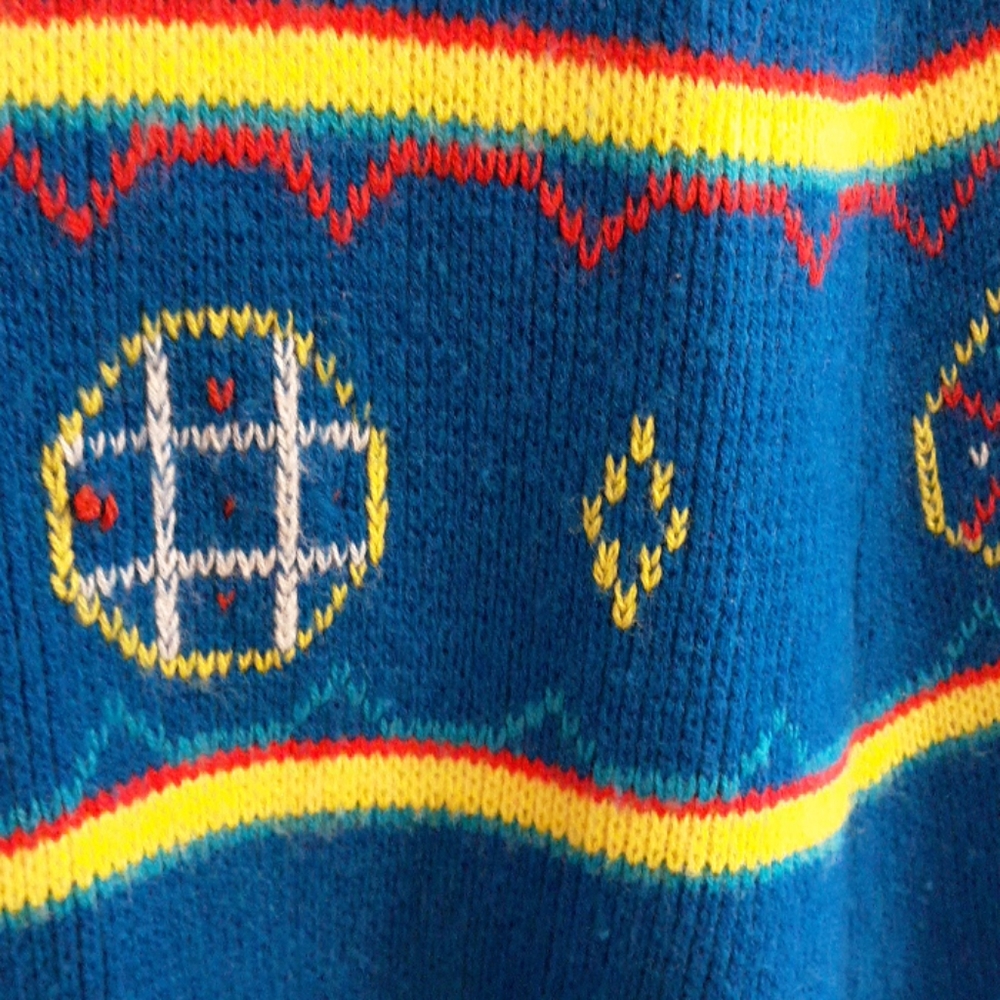 Vintage 60's Boho fringed poncho - Picture 3 of 5